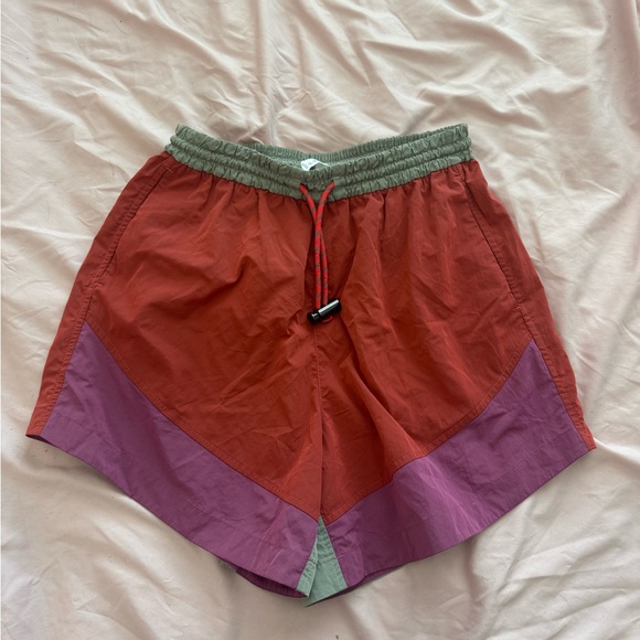Lululemon Color block Women's Shorts - Picture 1 of 2